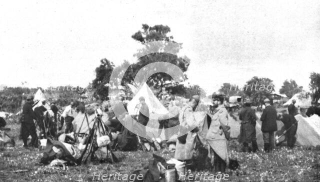 'L'expedition des Dardanelles, Sur la Presqu'ile..., 1915 (1924). Creator: Unknown.