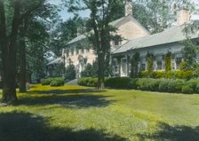 "Chatham," Colonel Daniel Bradford Devore house, 120 Chatham Lane, Fredericksburg..., 1927. Creator: Frances Benjamin Johnston.