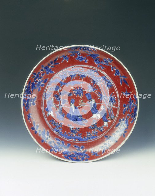 Blue and white dish with red overglaze, China, c1572-c1620. Artist: Unknown