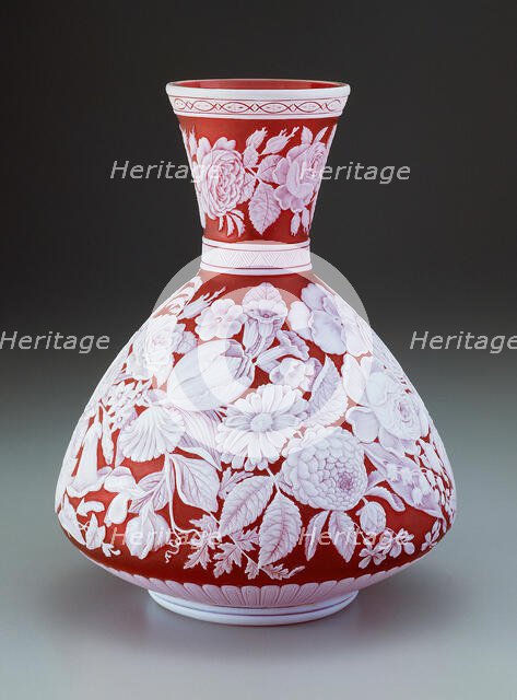 Vase, Stourbridge, 1885/90. Creators: Thomas Webb and Sons, George Woodall.