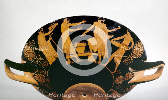 Cup, 470-460BC. Artist: Pan Painter.