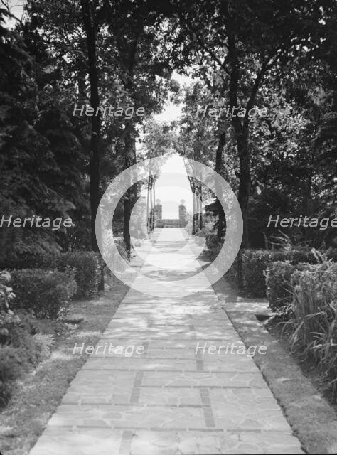 Garden in East Hampton, Long Island, between 1933 and 1942. Creator: Arnold Genthe.