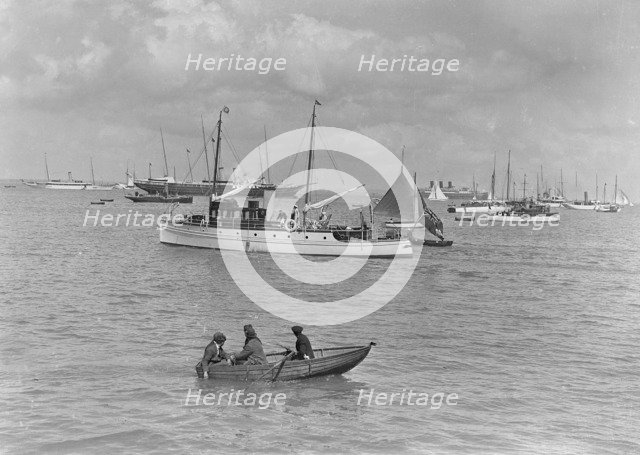The motor yacht 'Silver Cloud' under way, 1920. Creator: Kirk & Sons of Cowes.
