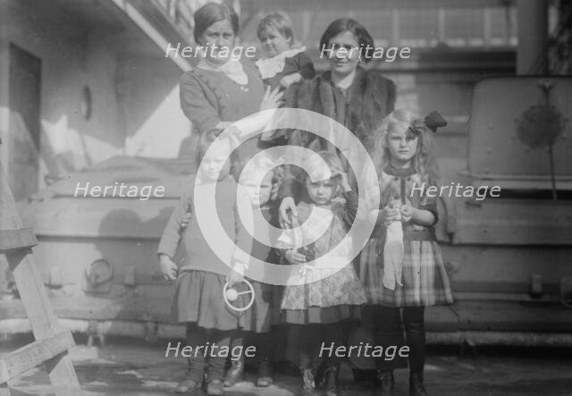 German refugees on EUROPA, between c1914 and c1915. Creator: Bain News Service.