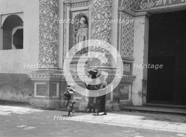 Travel views of Cuba and Guatemala, between 1899 and 1926. Creator: Arnold Genthe.