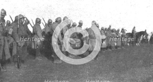 ''Impressions Macedoniennes; Avant une revue.', 1915. Creator: Unknown.