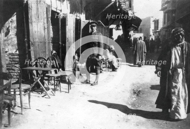 Baghdad bazaar, 1918. Artist: Unknown
