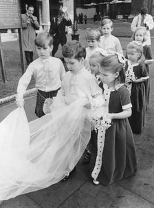 Princess Margaret's children are attendants at Trelawny Gayer's wedding, 11th February 1970. Artist: Unknown