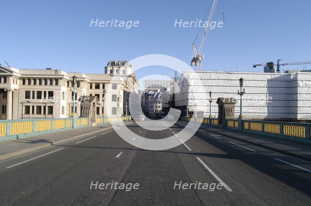 Southwark Bridge, London 2005. Artist: Unknown.