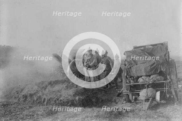 German field gun in action, between 1914 and c1915. Creator: Bain News Service.