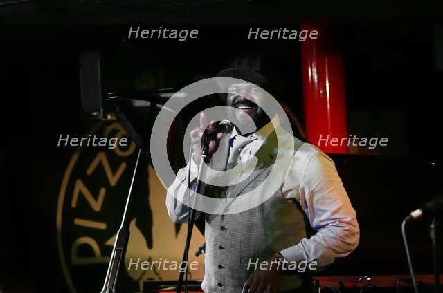 Gregory Porter, Pizza Express, Dean St, London, 2001. Artist: Brian O'Connor