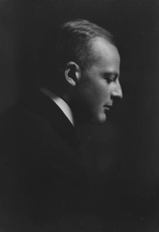 Smith, E., Mr., portrait photograph, 1917 Sept. 29. Creator: Arnold Genthe.