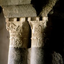 Detail of the Corinthian capitals of the Church of Suso..