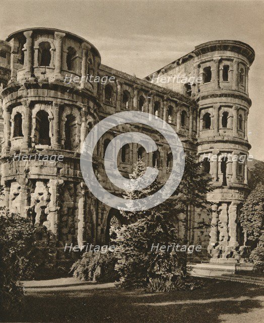 'Trier. Porta Nigra', 1931. Artist: Kurt Hielscher.