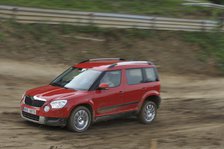 Skoda Yeti 2009. Artist: Simon Clay.