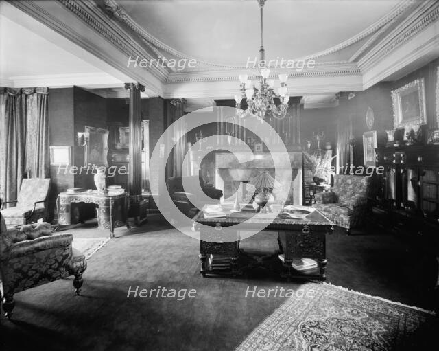 Home of Mrs. C.L. Stephens, 1123 Woodward Avenue, Detroit, Mich., between 1905 and 1915. Creator: Unknown.