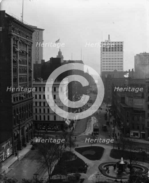 Griswold Street, looking south, Detroit, Mich., between 1900 and 1910. Creator: Unknown.