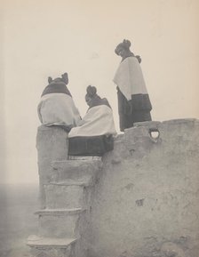 Three Hopi women at top of adobe steps, New Mexico, 1906, c1906. Creator: Edward Sheriff Curtis.