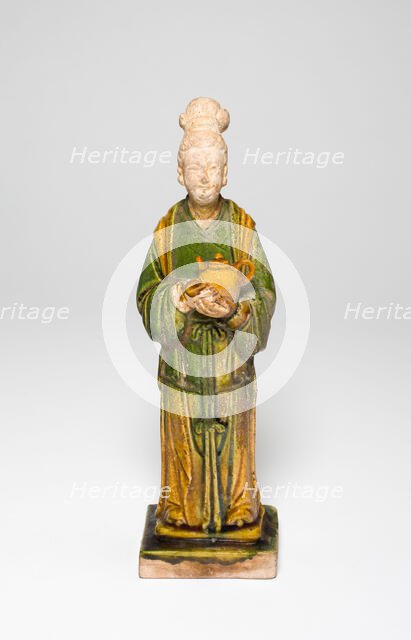 Attendant Holding a Teapot, Ming dynasty (1368-1644). Creator: Unknown.