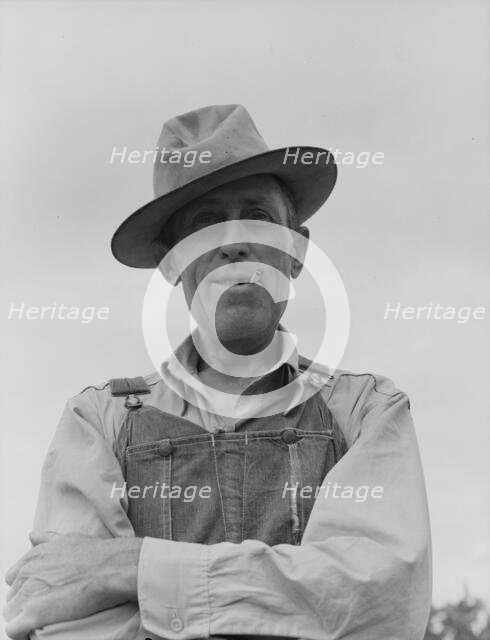 Man living on "Scratch Hill" outside Atoka, Atoka County, Oklahoma, 1938. Creator: Dorothea Lange.