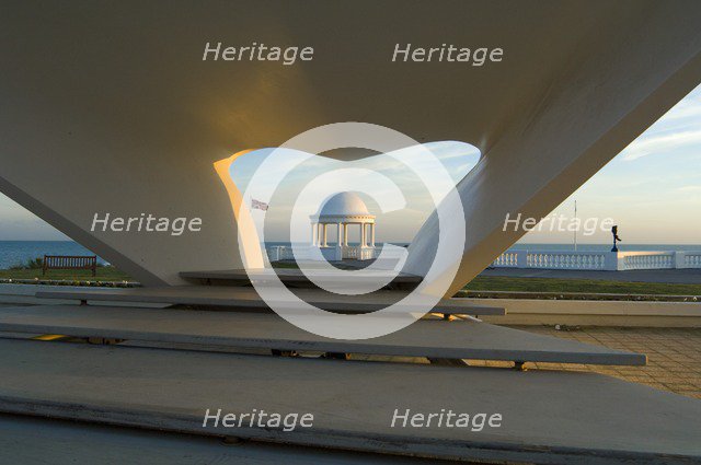Bandstand and seafront shelter in front of the De La Warr Pavilion, Bexhill-on-Sea, Sussex, 2006. Artist: Derek Kendall.