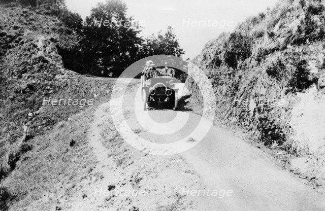 Early motoring in New Zealand, before 1914. Artist: Unknown