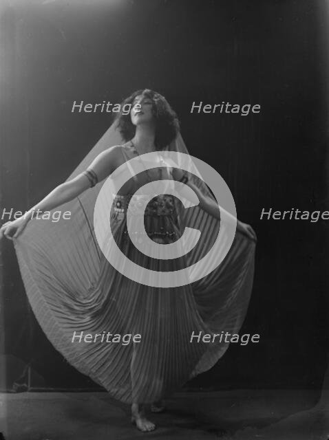 St. Denis, Ruth, 1919 Feb. 11. Creator: Arnold Genthe.