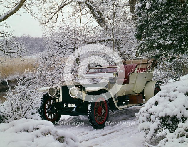 1909 Rolls - Royce Silver Ghost Roi Des Belges in snowy conditions at Beaulieu. Creator: Unknown.