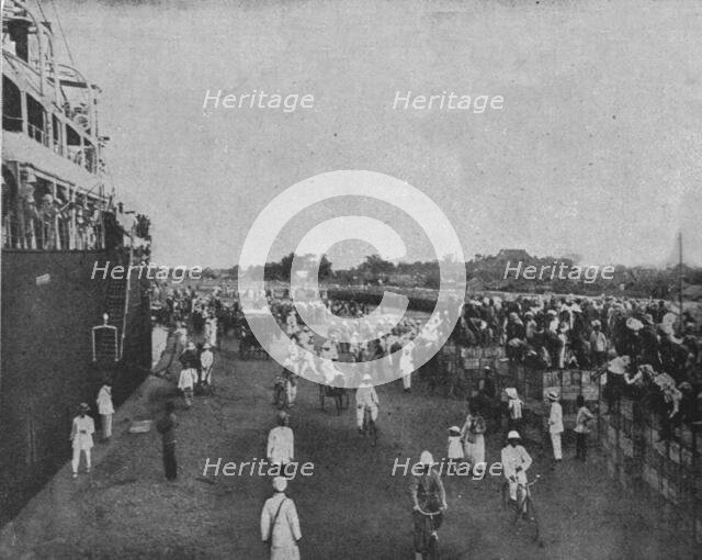 'Le Periple des Russes : De Moscou a Marseille par la Siberie, les Mers de Chine et des..., 1916. Creator: Unknown.