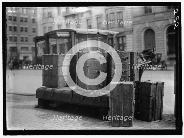 Packing Trunks, between 1909 and 1914. Creator: Harris & Ewing.