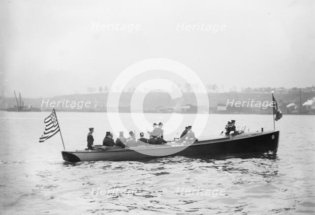 Taft at Naval Review 10/14/12, 1912. Creator: Bain News Service.