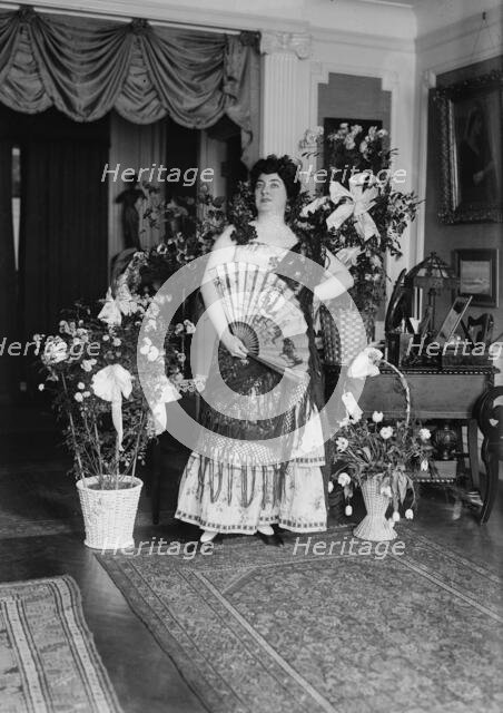 Carrie Bridewell Benedict, between c1915 and c1920. Creator: Bain News Service.