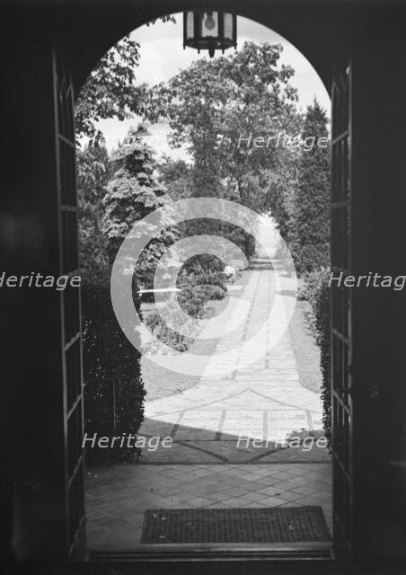 Edge, Charles N., garden, 1933 June 18. Creator: Arnold Genthe.