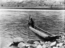 Nez Percé canoe, c1910. Creator: Edward Sheriff Curtis.