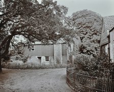 Barn and farmhouse at Homestall Farm, Peckham Rye, London, 1908. Artist: Unknown.