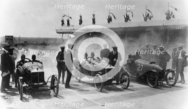 The starting line at the Grand Prix de L'ACF des Cyclecars, Amiens, France, 1913. Artist: Unknown