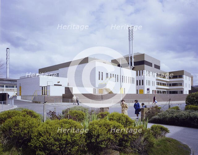 Mayday Hospital, London Road, West Thornton, Croydon, London, 25/04/1983. Creator: John Laing plc.
