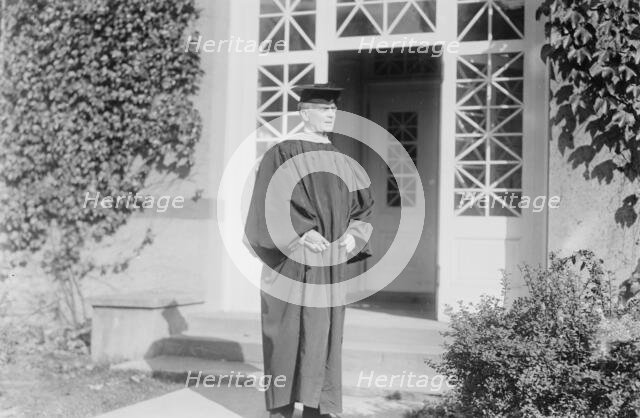 S. Beach, between c1910 and c1915. Creator: Bain News Service.