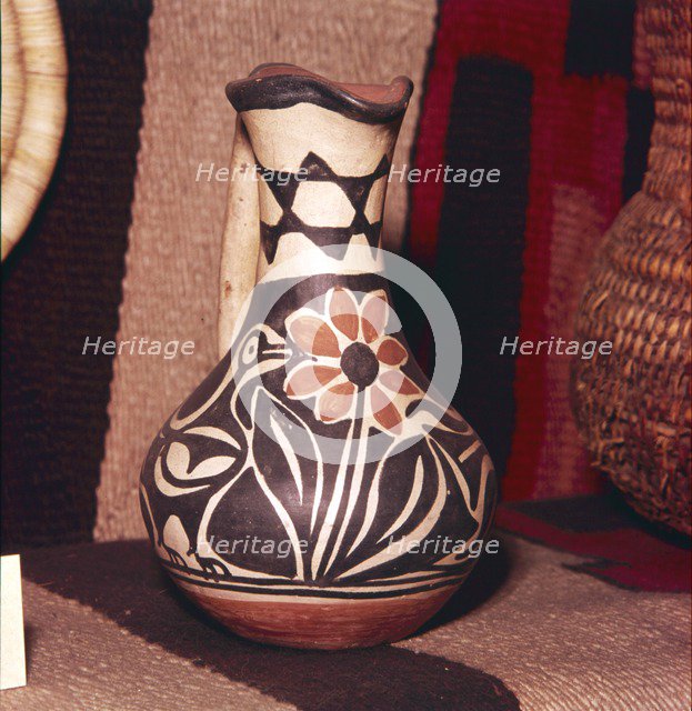 Decorated Pot,  Zuni Tribe, Pueblo Indians. North America. Artist: Unknown.