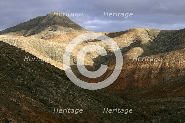Mountains between La Pared and Pajara, Fuerteventura, Canary Islands.
