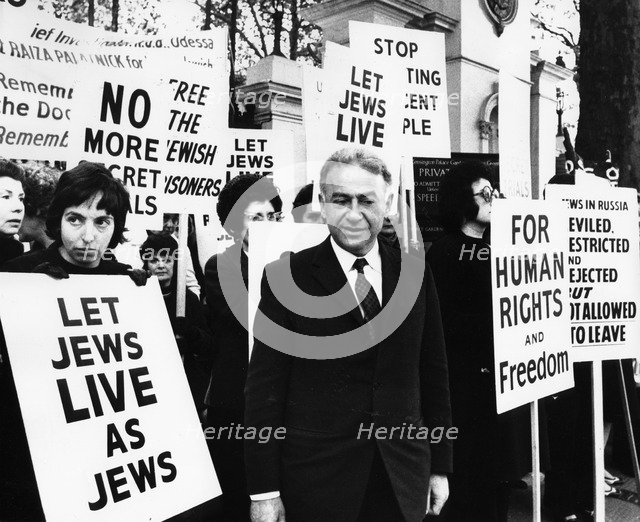 Alexander Chaplia with Anti-Soviet human rights demonstrators at Soviet Embassy. Artist: Unknown