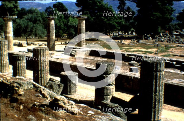 View of the Doric columns of Olympia.