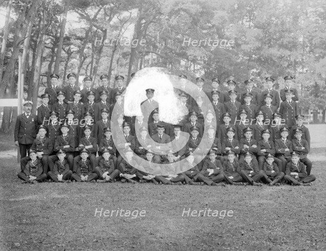 Royal Naval College group portrait, Isle of Wight, 1914. Creator: Kirk & Sons of Cowes.