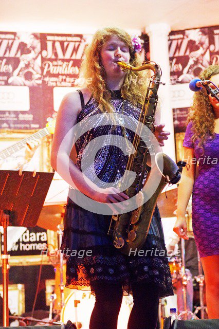 Asha Parkinson, Pantiles Royal Tunbridge Wells, Kent, September 2015. Artist: Brian O'Connor.