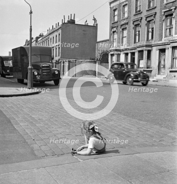 Bored child, Greater London, 1960-1965. Artist: John Gay