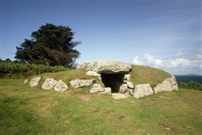 Bronze Age burial chamber, Innisidgen, St Mary's, Isle of Scilly, Cornwall, 2010. Artist: Historic England Staff Photographer.