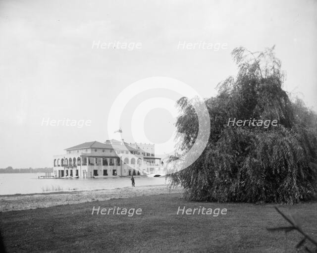 Detroit Boat Club, (Belle Isle Park), Detroit, Mich., between 1895 and 1910. Creator: Unknown.