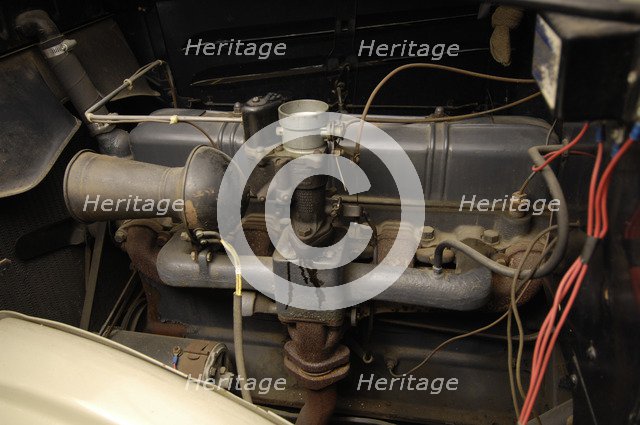 Chevrolet Suburban 1937 . Artist: Simon Clay.