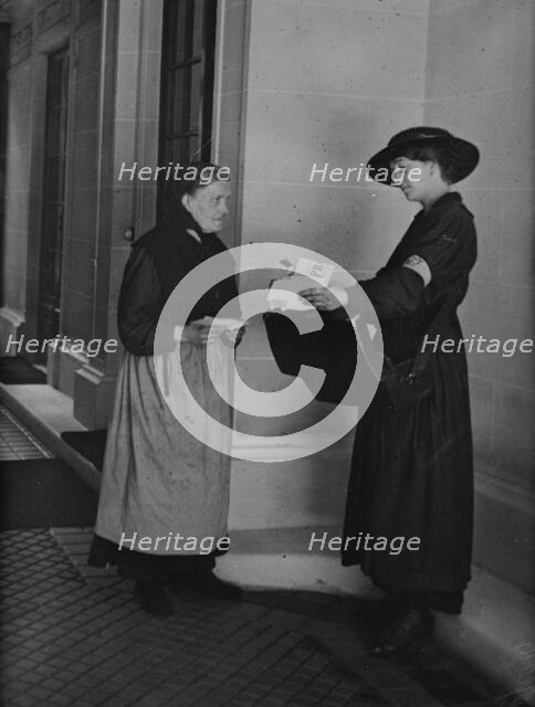 Postwoman, Paris, between c1915 and c1920. Creator: Bain News Service.