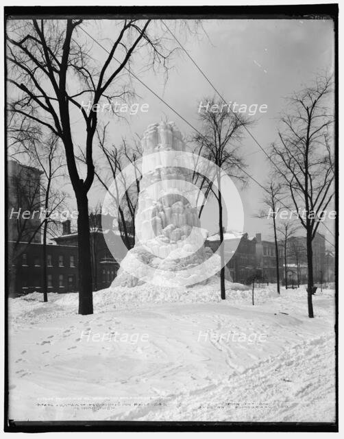 Fountain of ice, Washington Boulevard, Detroit, Mich., c1904. Creator: Unknown.